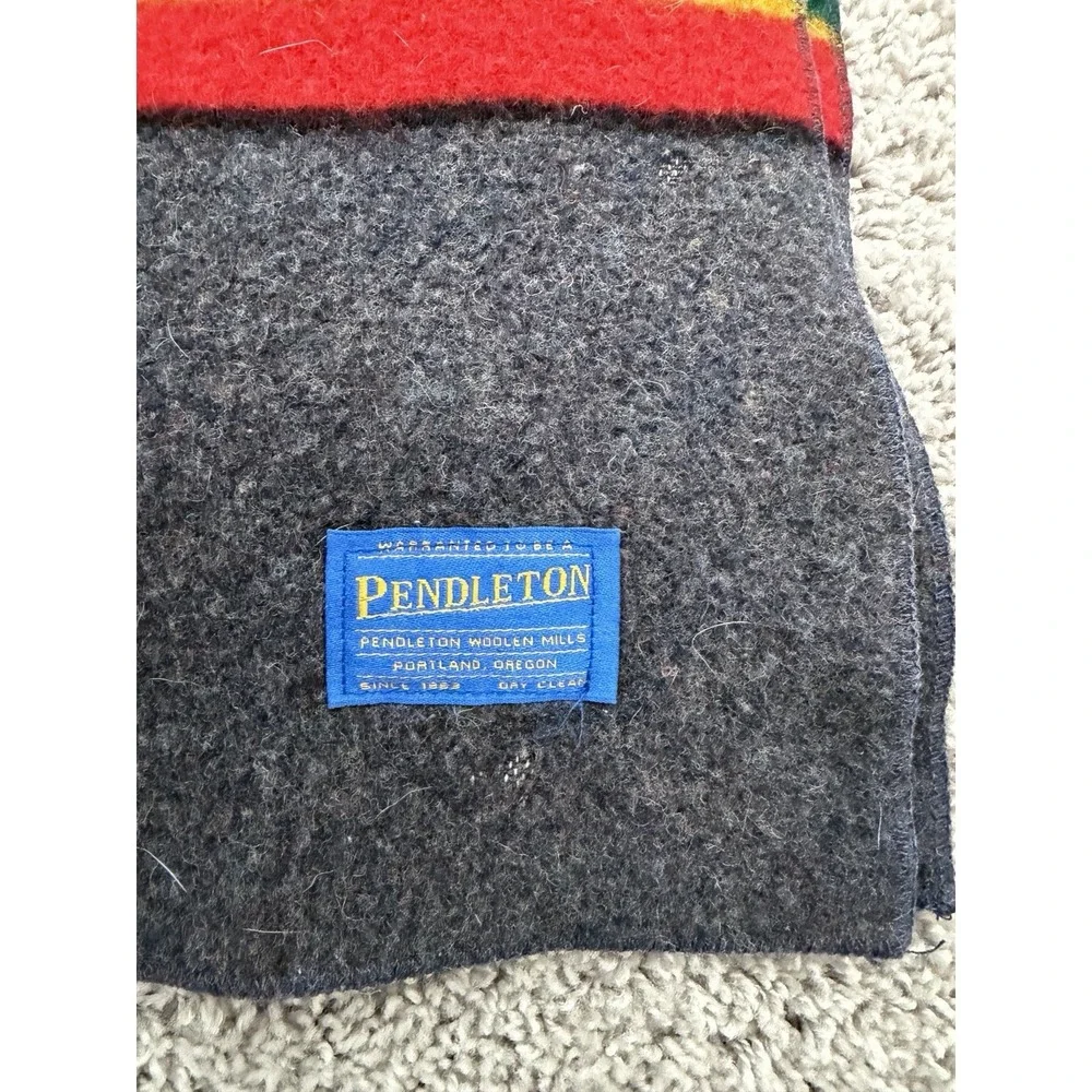 Pendleton Large Wool Blend Yakima Camp Blanket Gray Stripe Warm Cozy